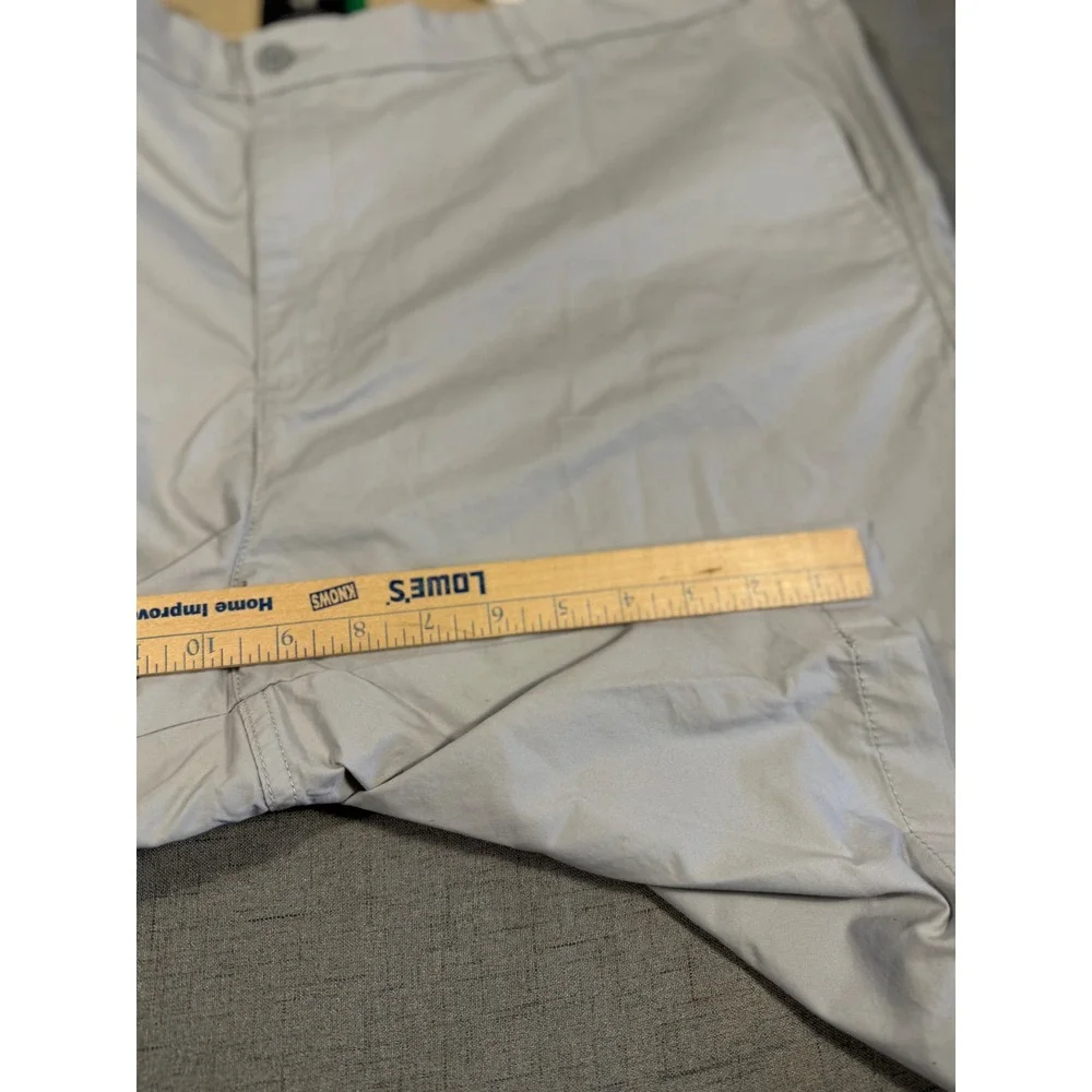 Dockers Ultimate Short Mens 42 Light Grey Flex Comfort Waistband Chino NEW